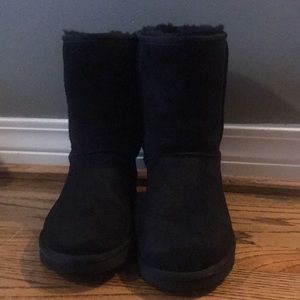Ugg classic short boot